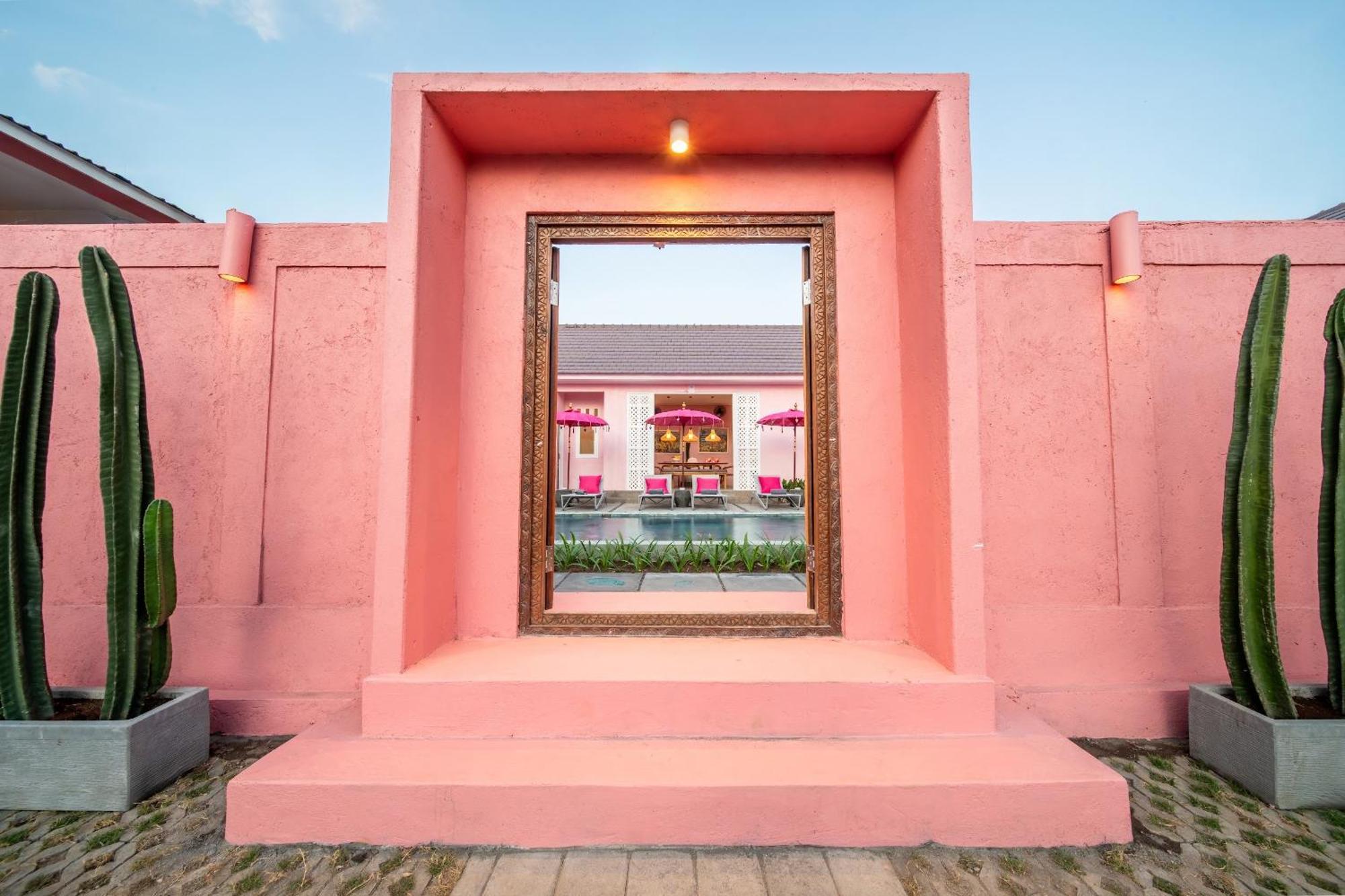 Bed and Breakfast Pinkprivate Balangan - For Cool Adults Only Джимбаран Экстерьер фото
