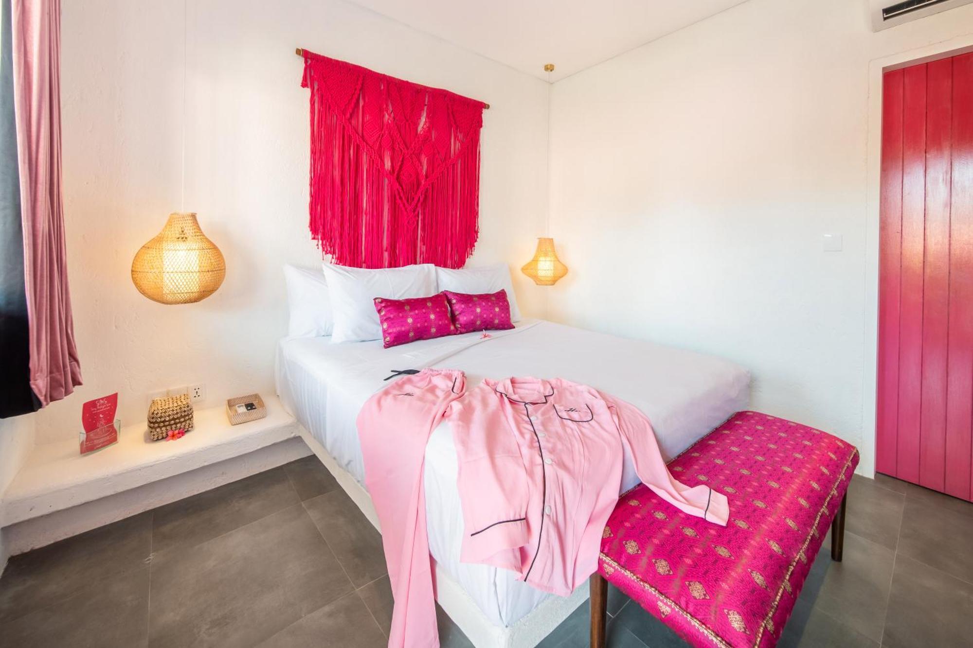Bed and Breakfast Pinkprivate Balangan - For Cool Adults Only Джимбаран Экстерьер фото