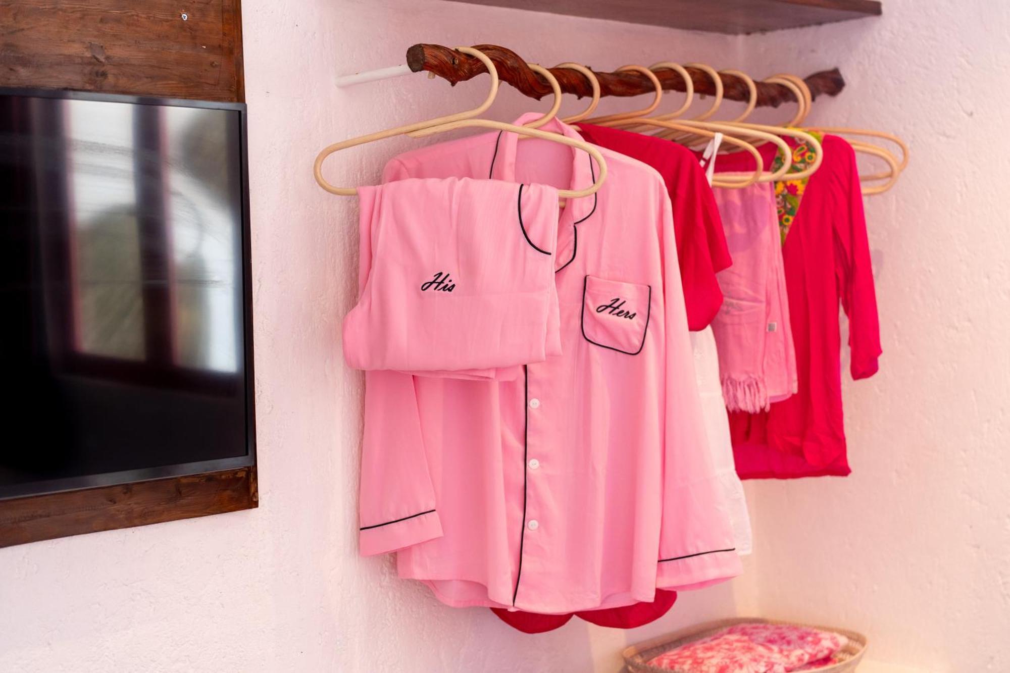 Bed and Breakfast Pinkprivate Balangan - For Cool Adults Only Джимбаран Экстерьер фото