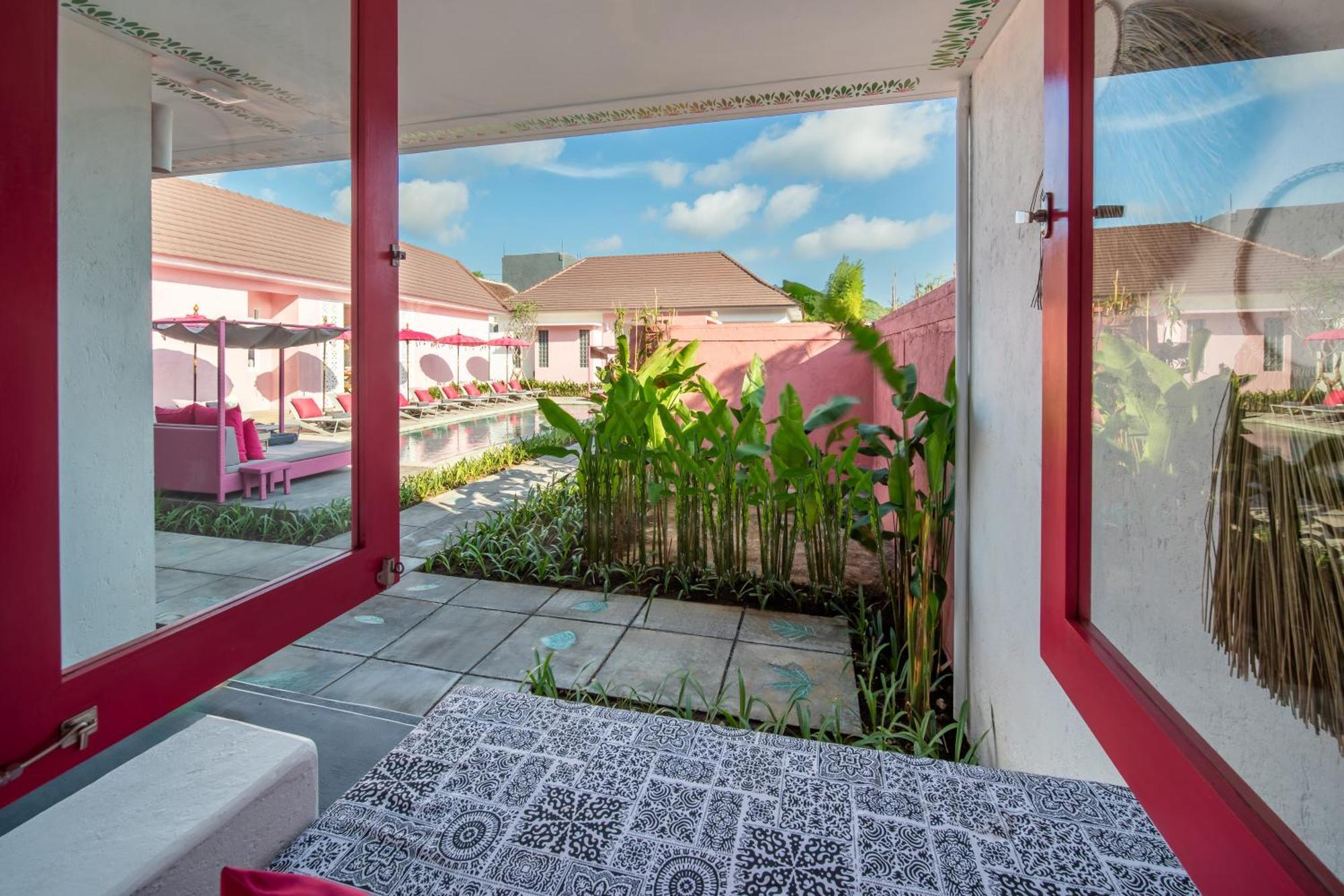 Bed and Breakfast Pinkprivate Balangan - For Cool Adults Only Джимбаран Экстерьер фото