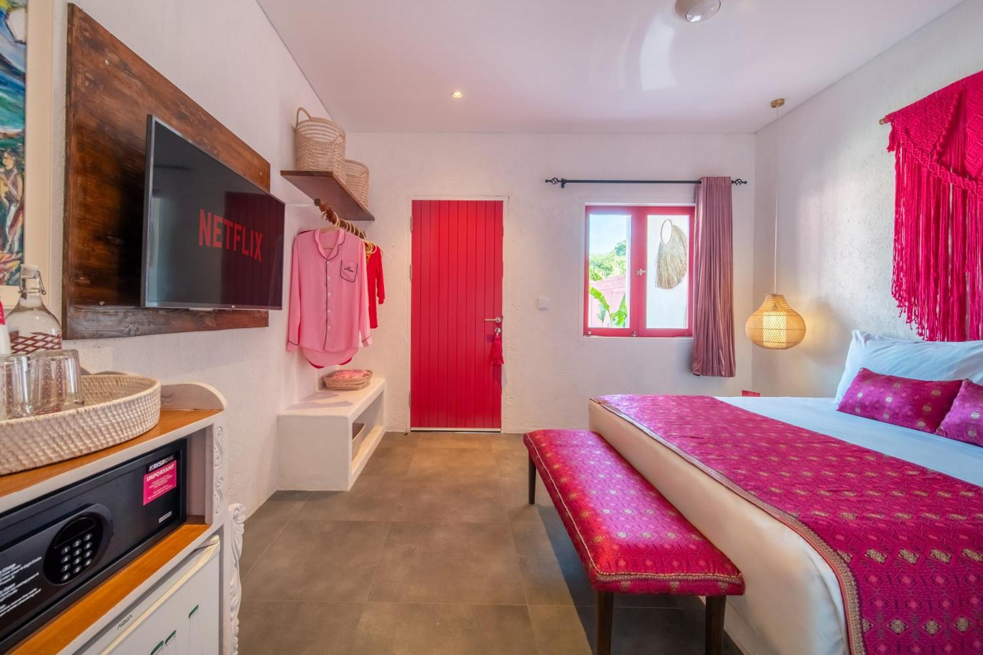 Bed and Breakfast Pinkprivate Balangan - For Cool Adults Only Джимбаран Экстерьер фото